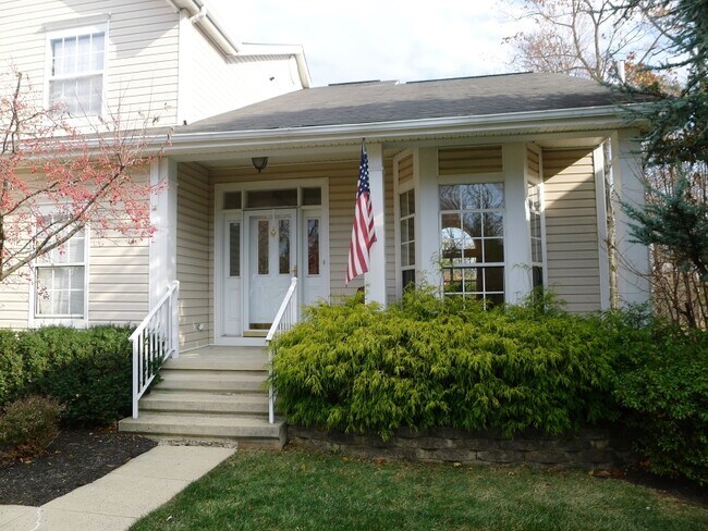 Foto del edificio - 80 Hartley Ln