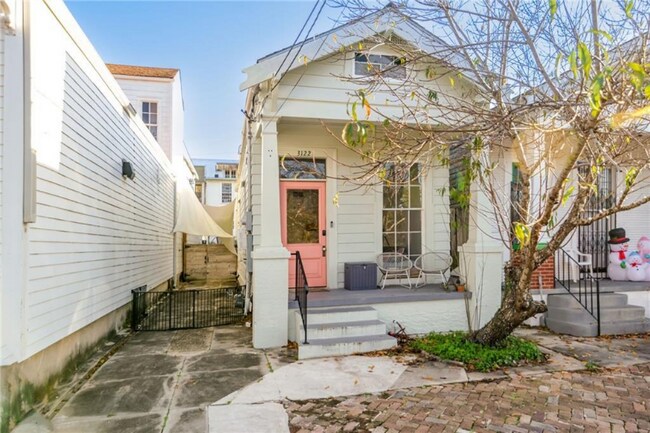 Foto del edificio - 3122 Laurel St