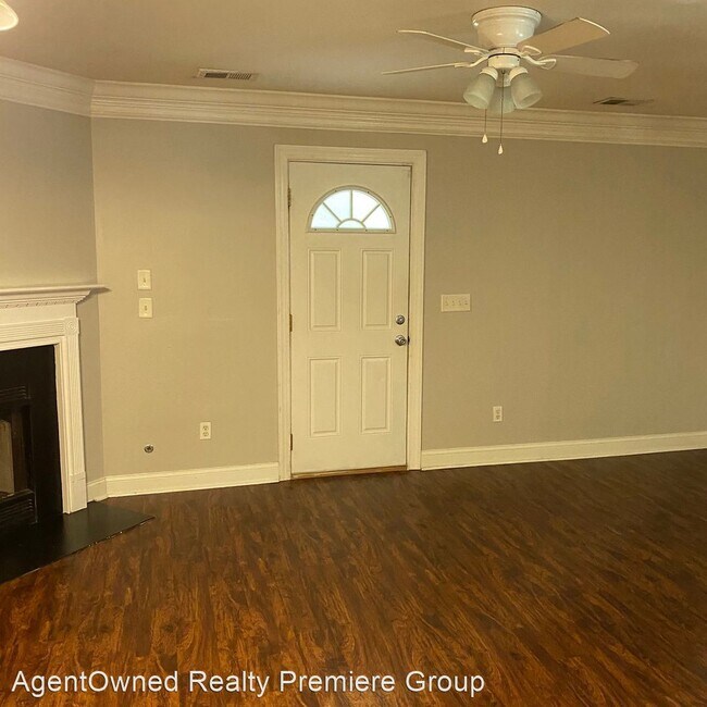 Building Photo - 3 br, 2 bath House - 371 Springview Ln
