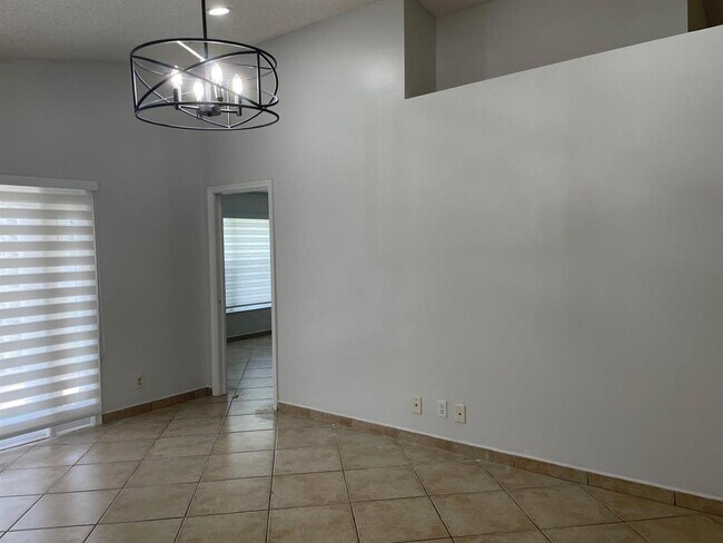 Building Photo - 17484 SW 22nd St