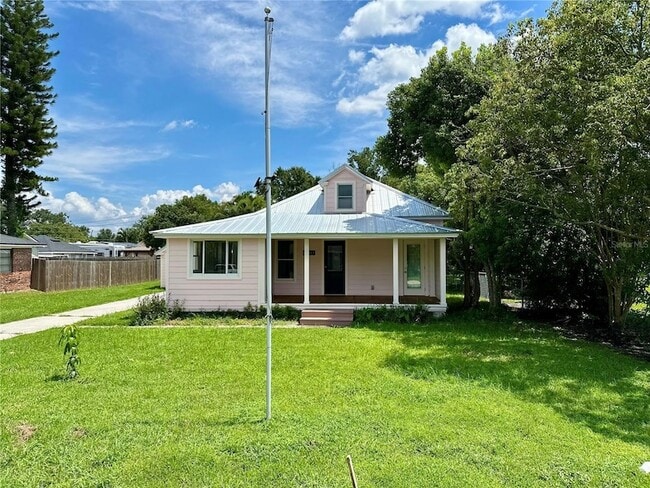 Photo - 513 Wisconsin Ave House