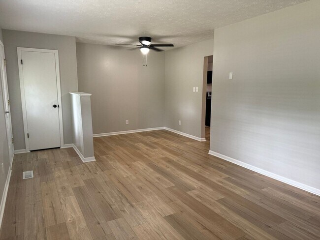 Foto del edificio - Renovated Rocky Hill Home