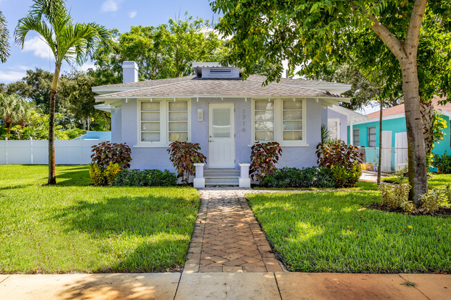 Building Photo - 1716 Mercer Ave