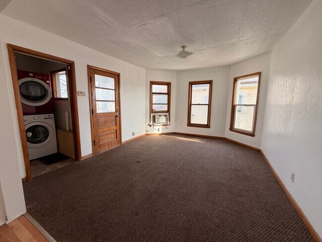 Foto del edificio - 2102 2nd Ave N