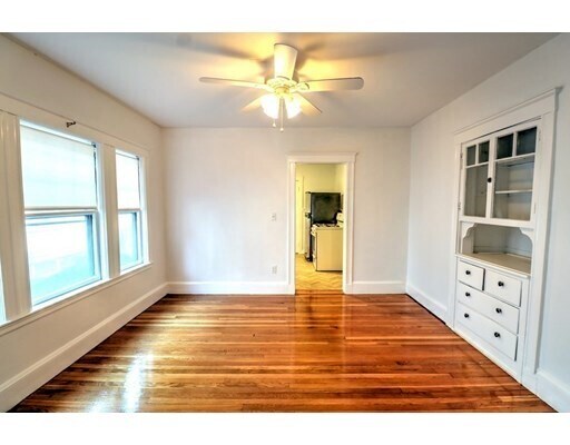 Building Photo - 22 Lakeville Rd