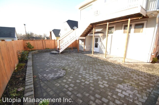 Building Photo - 4 br, 2.5 bath House - 1409 S Hanford St
