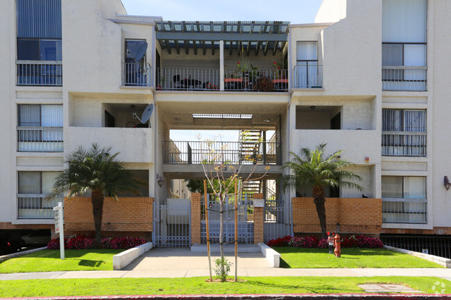 Foto del edificio - 413 N Adams St