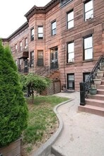 Building Photo - 814 Jefferson Ave