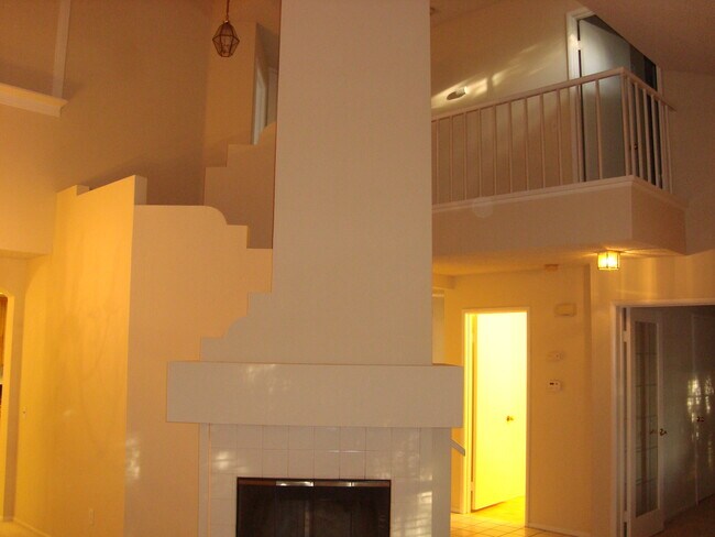 Building Photo - 2911 Snow Creek Ln