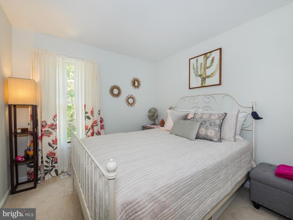 Foto principal - 9419 Steeple Ct