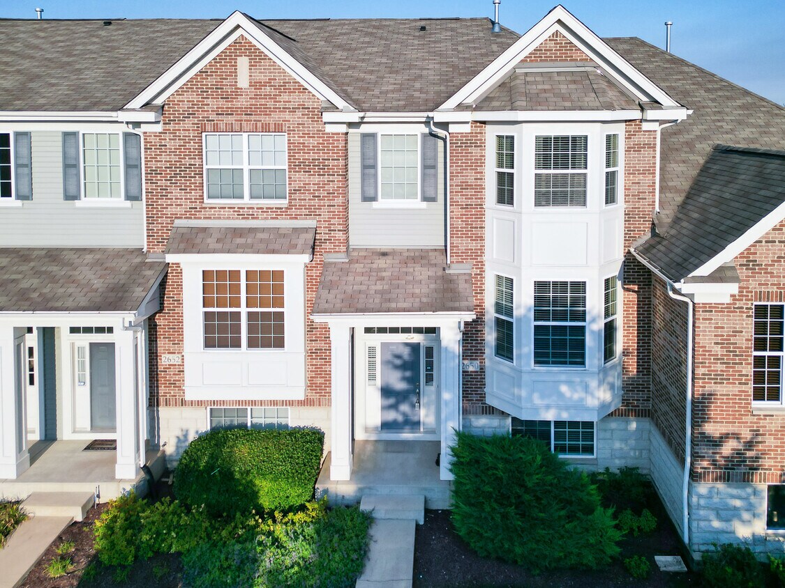 Primary Photo - 2650 Dunraven Ave