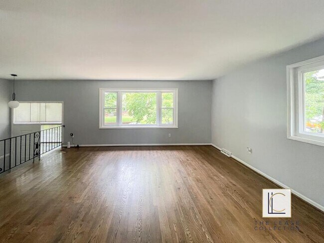Foto del edificio - 223 46th St NE