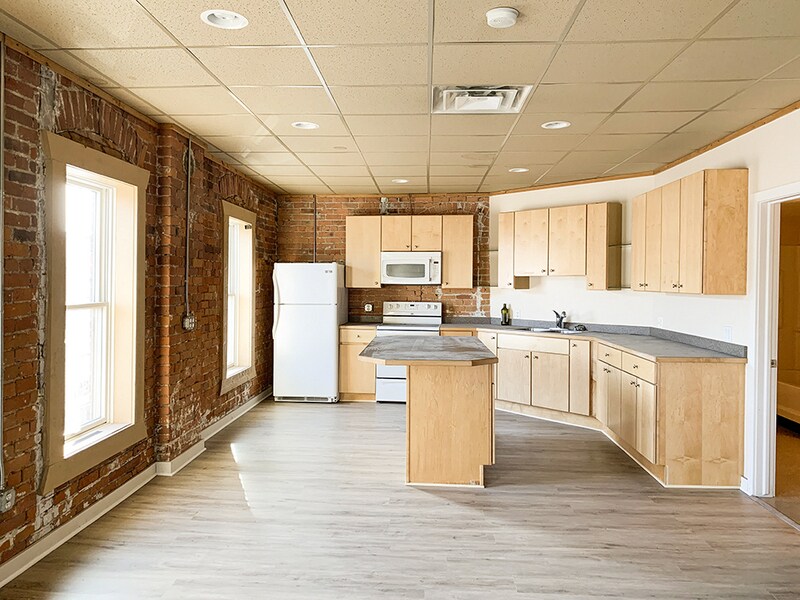 Primary Photo - 2699 Guoin St