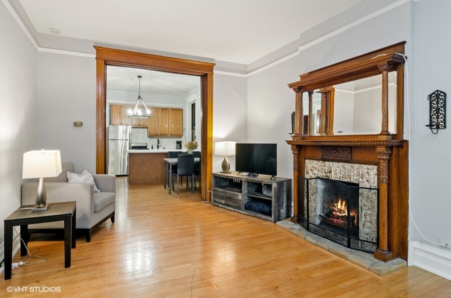Primary Photo - 1722 N Mohawk St
