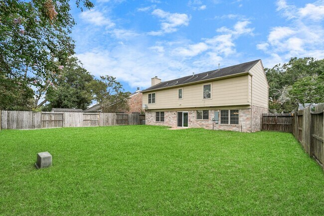 Foto del edificio - 3226 Granite Lake Dr