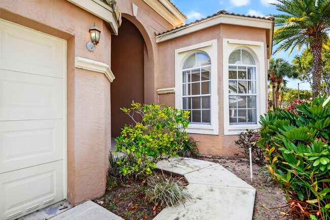 Foto del edificio - 2431 Westmont Dr