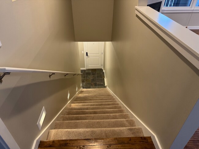 Building Photo - 6005 St Moritz Dr