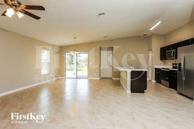 Foto del edificio - 1298 SW Crost Ave