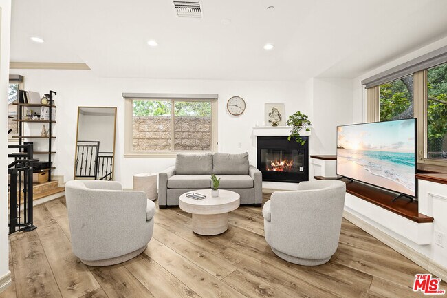 Foto del edificio - 272 N Chester Ave