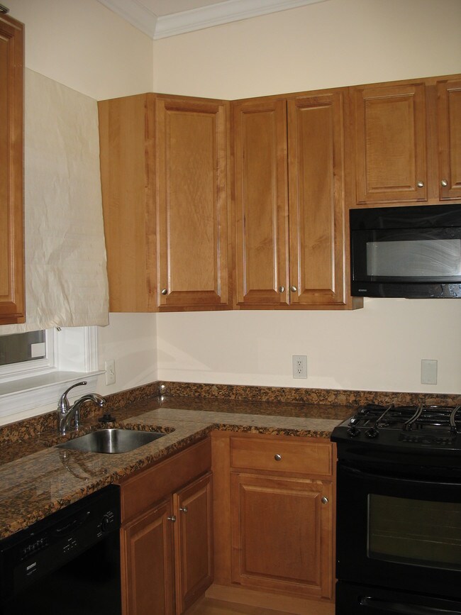 Cocina - 2120 Mt Royal Terrace