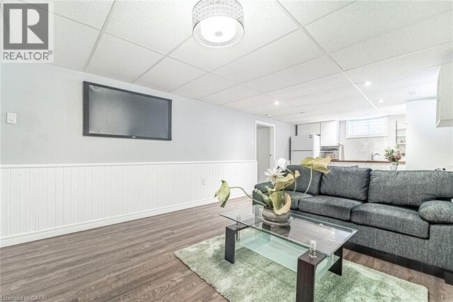 Building Photo - 146 Welbourn Dr