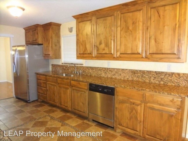 Building Photo - 4206 Harvest Hill Rd