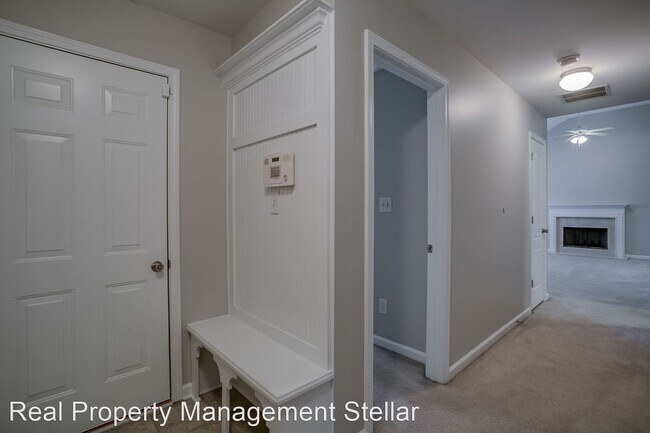 Foto del edificio - 3 br, 2 bath House - 440 Fairfield Drive