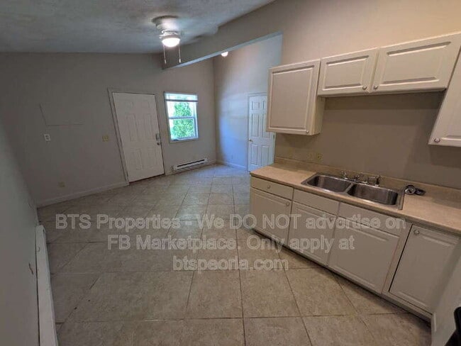 Foto del edificio - 5917 W Plank Rd