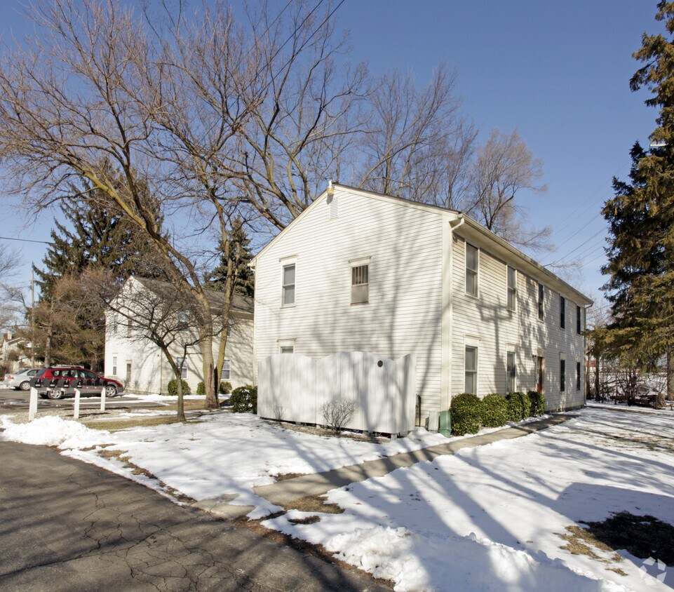 Foto del edificio - 246-254 W Ann Arbor Trl