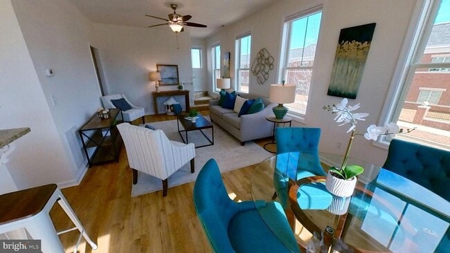 Foto del edificio - 801 Mapleton Ave