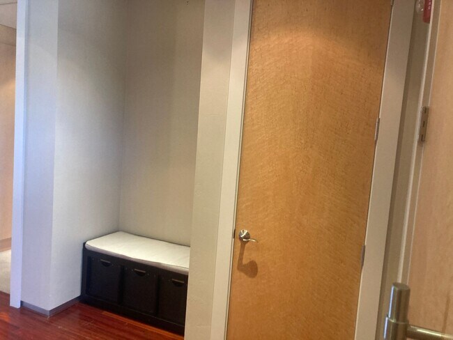 Building Photo - Luxury Penthouse Condo in the Heart of Dow...