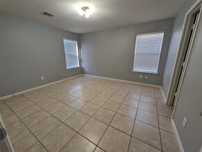 Building Photo - 8235 Wooded Terrace Ln