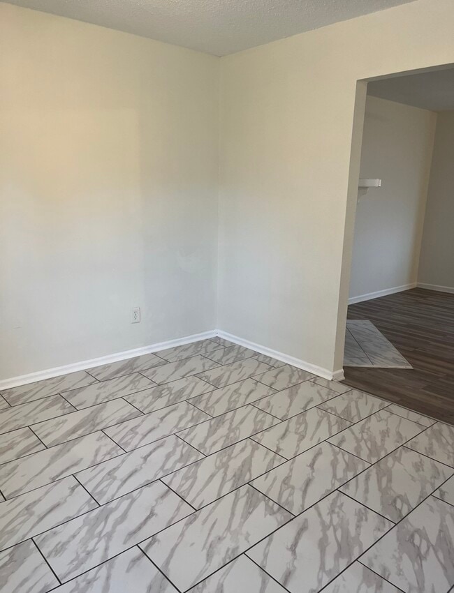 Foto del edificio - 1704 NE Balboa St