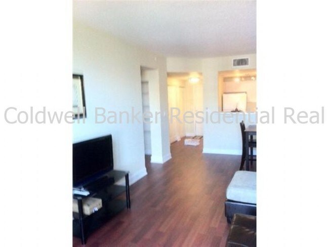 Building Photo - 50 Menores Ave