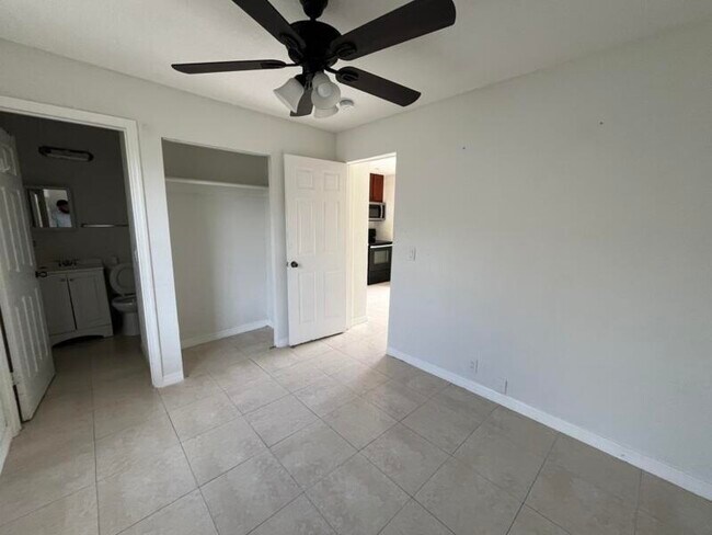 Foto del edificio - 901 8th St