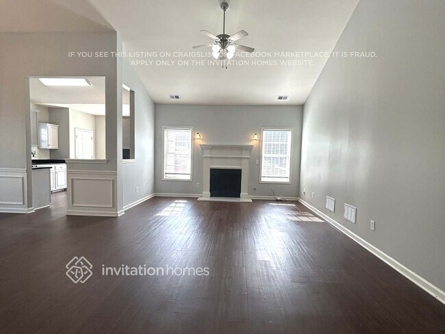 Foto del edificio - 3650 Devon Ct NW