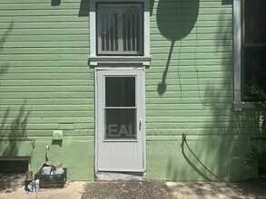 Building Photo - 1227 12th Ave