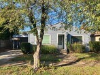 Foto principal - 2 Bedroom House In Quiet Neighborhood