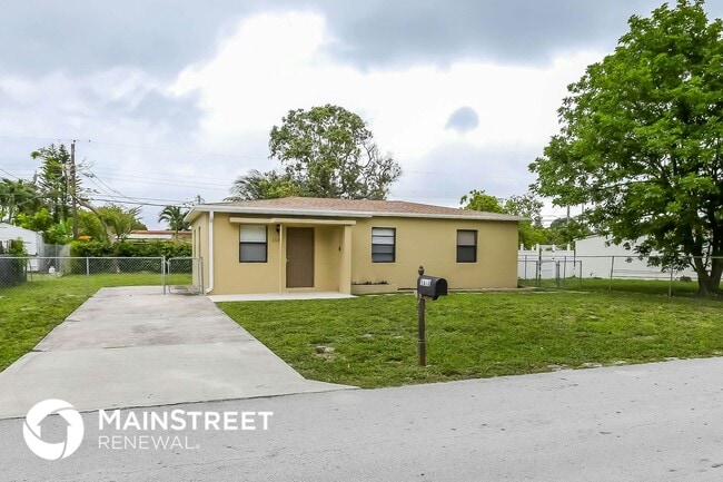 Foto del edificio - 1531 NW 12th Ct