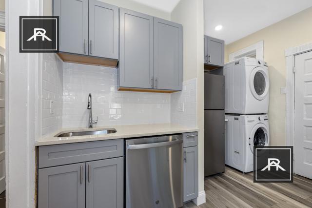 Foto del edificio - 3 bedroom in Brighton MA 02135