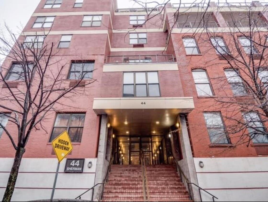 Primary Photo - 44 Sherman Ave