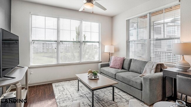 Building Photo - 13701 Montfort Dr