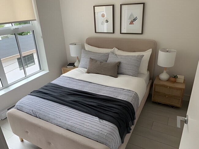 Photo du bâtiment - 1716 Napier St