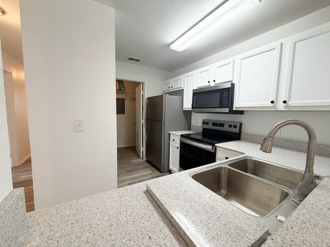 Foto del edificio - 3705 SW 27th St