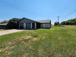 Building Photo - 500 Concord Dr