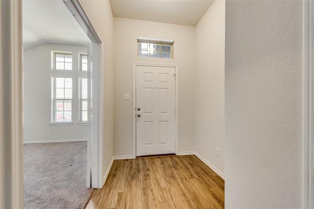Building Photo - 413 Sandhurst Dr