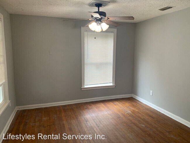 Foto del edificio - 4 br, 1.5 bath House - 5214 Lexington Ave ...