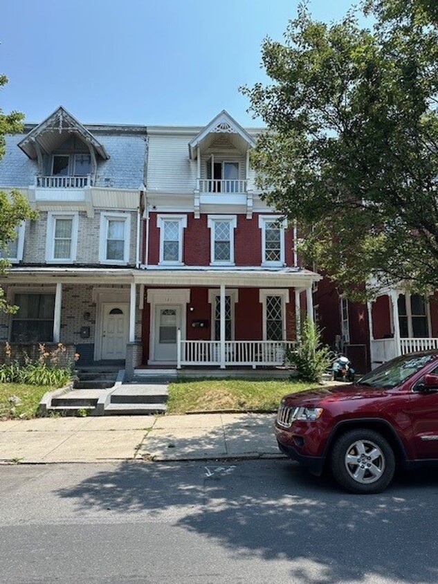 Primary Photo - Harrisburg School District 1st Floor 1 Bed...