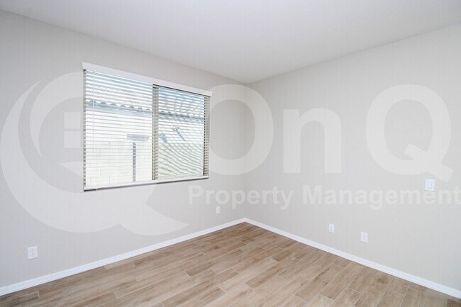 Building Photo - 18041 W Muirwood Dr