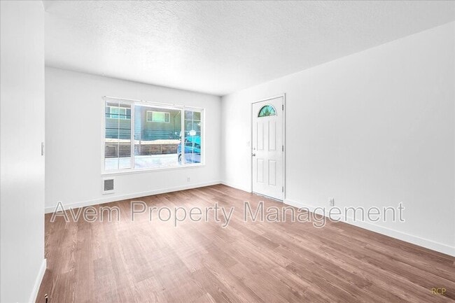 Photo - 12975 SW Allen Blvd Unit 1 Apartment